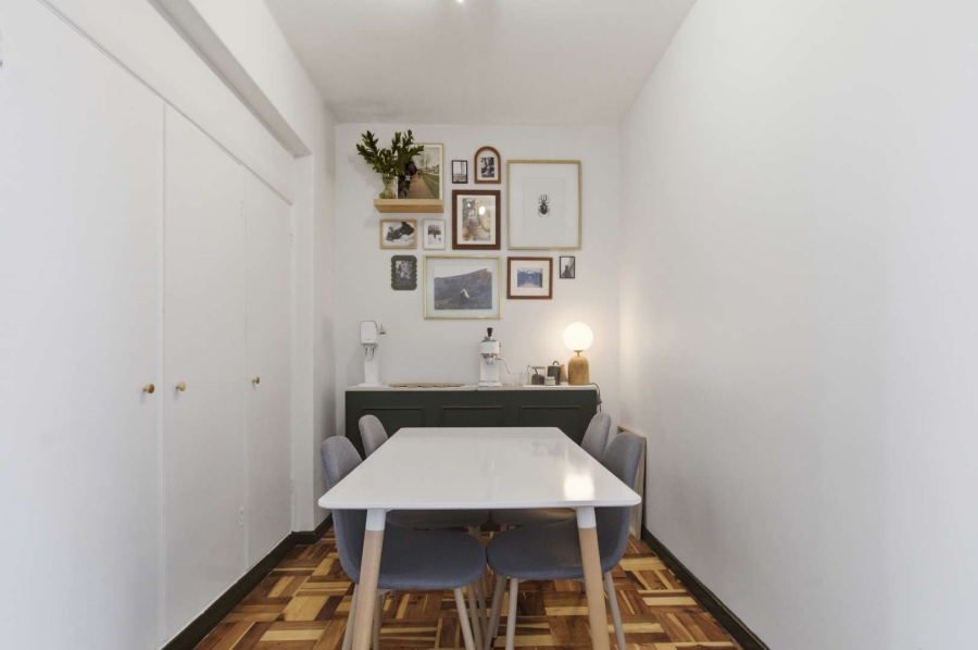 1 Bedroom Property for Sale in Sea Point Western Cape